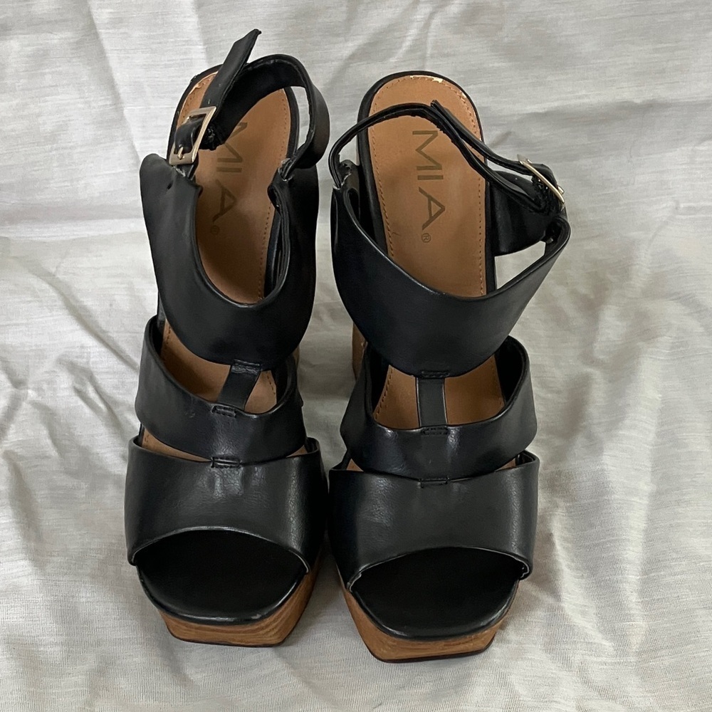 MIA 8 1/2 Black and Brown Platform Heels vegan - Picture 7 of 16